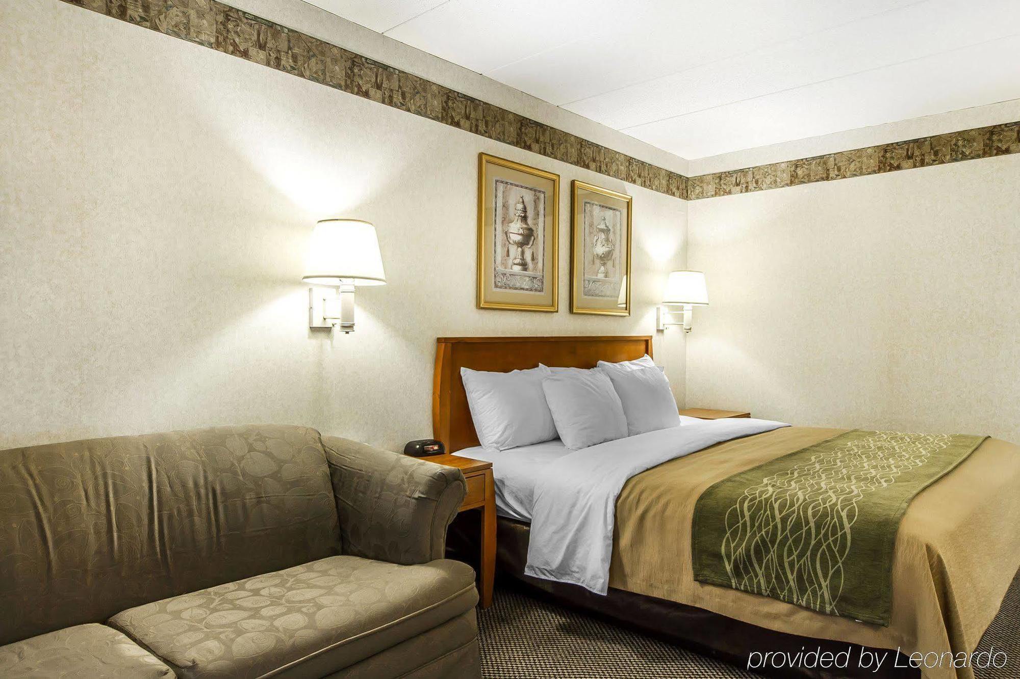 Holiday Inn Express & Suites Waterville - North By Ihg Esterno foto