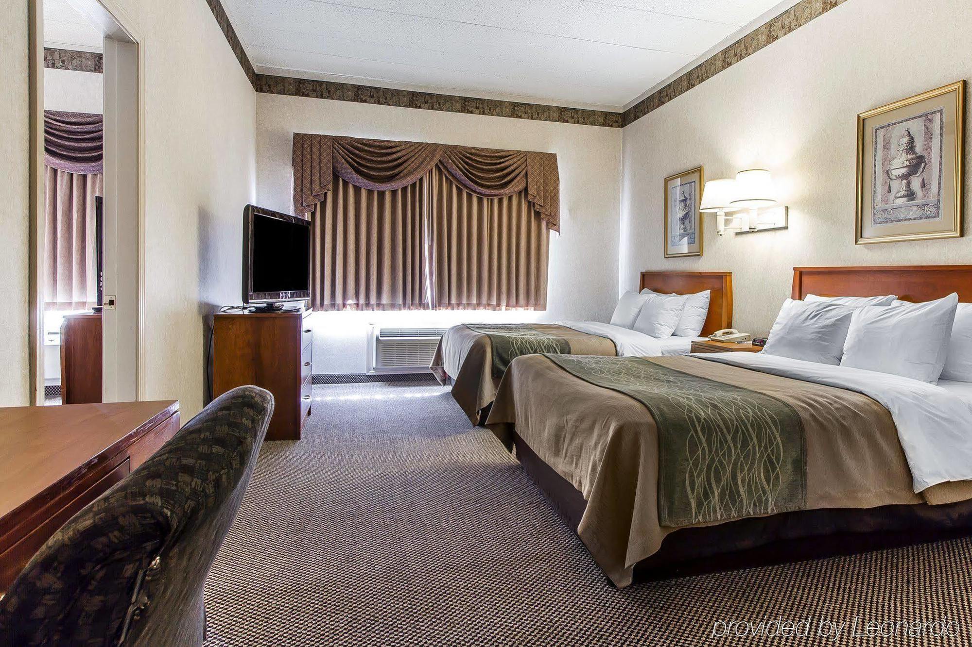 Holiday Inn Express & Suites Waterville - North By Ihg Esterno foto